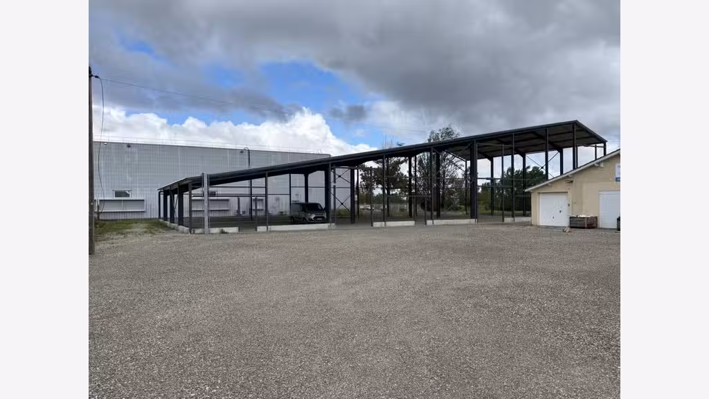 Loue entrepôt 798m² prox échangeur A62 au Passage