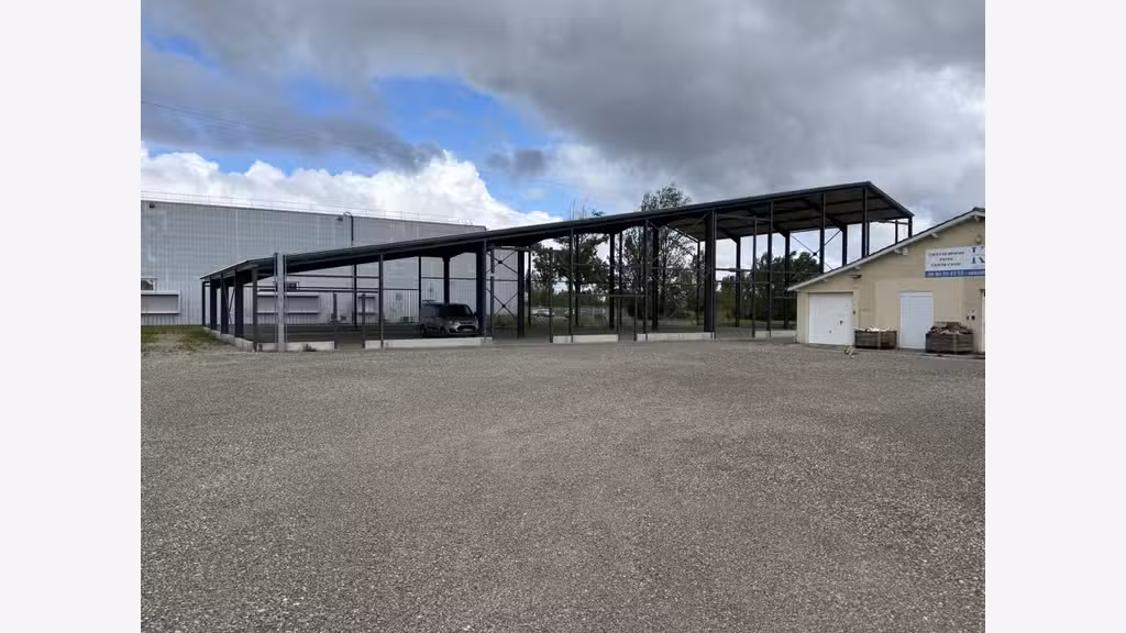 Loue entrepôt 798m² prox échangeur A62 au Passage