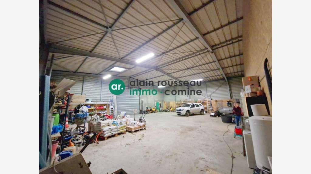A louer local activité 346m² Le Plessis-Grammoire