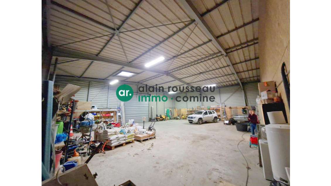 A louer local activité 346m² Le Plessis-Grammoire