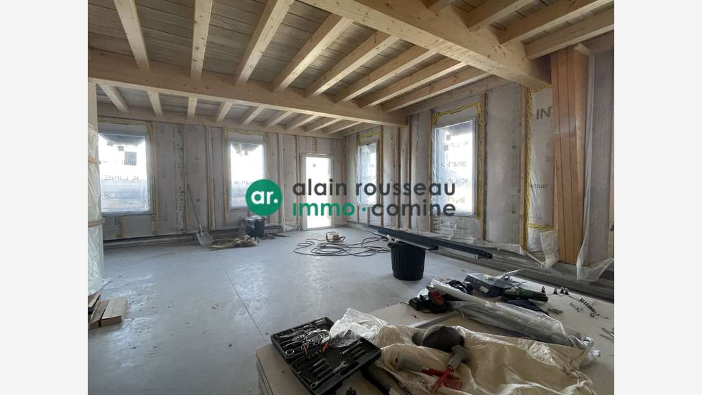 A louer local activité neuf de 342m² le Plessis