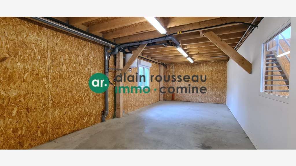 A LOUER LOCAL D ACTIVITE ANGERS EST 313M²