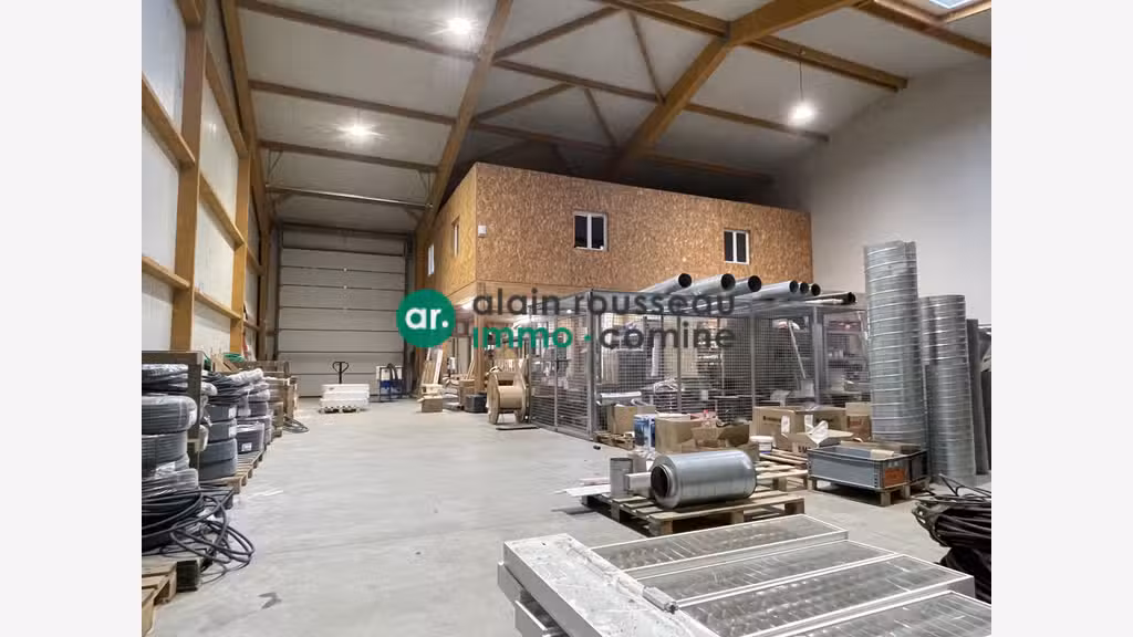 Loue local d'activité 475m² le Plessis Grammoire