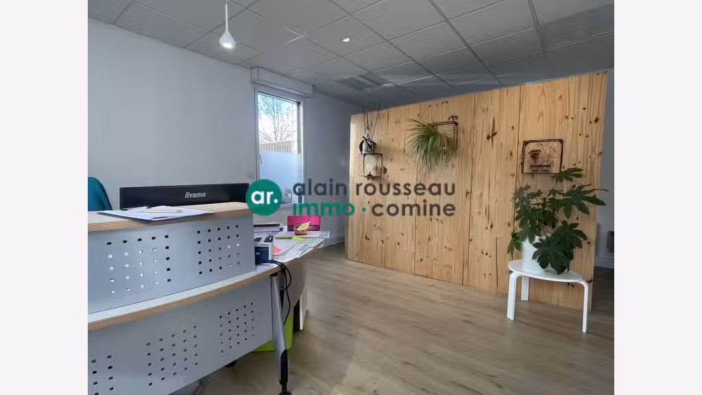 Loue local d'activité 475m² le Plessis Grammoire