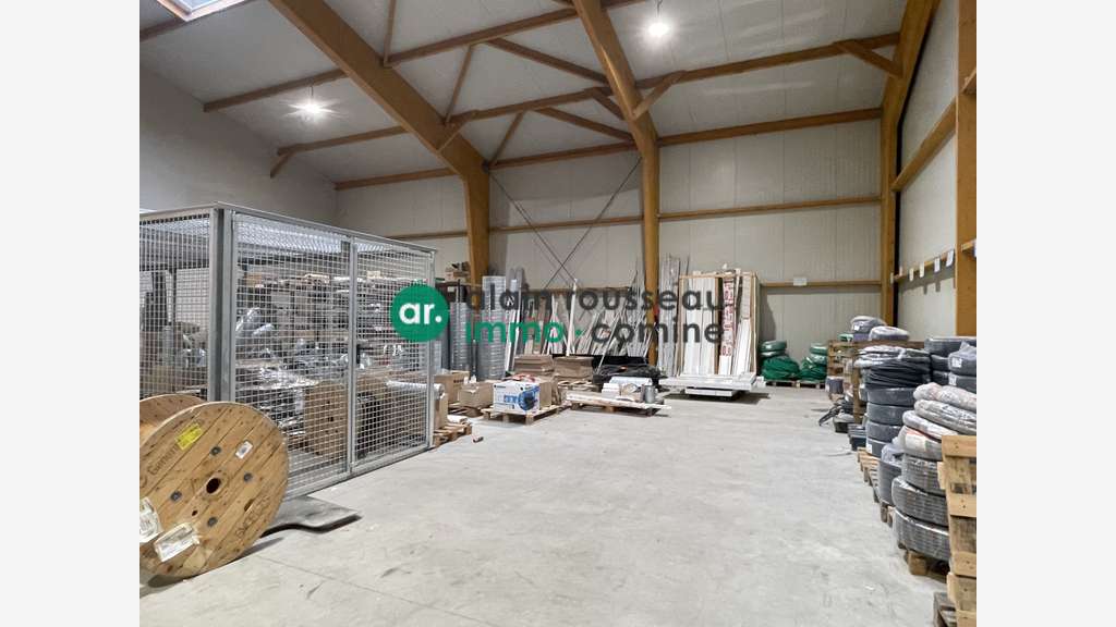 Loue local d'activité 475m² le Plessis Grammoire