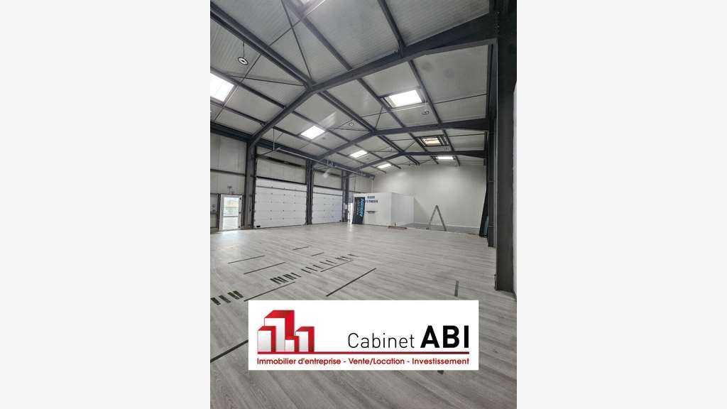 A louer entrepôt 260m² Nord-ouest Roche-sur-Yon