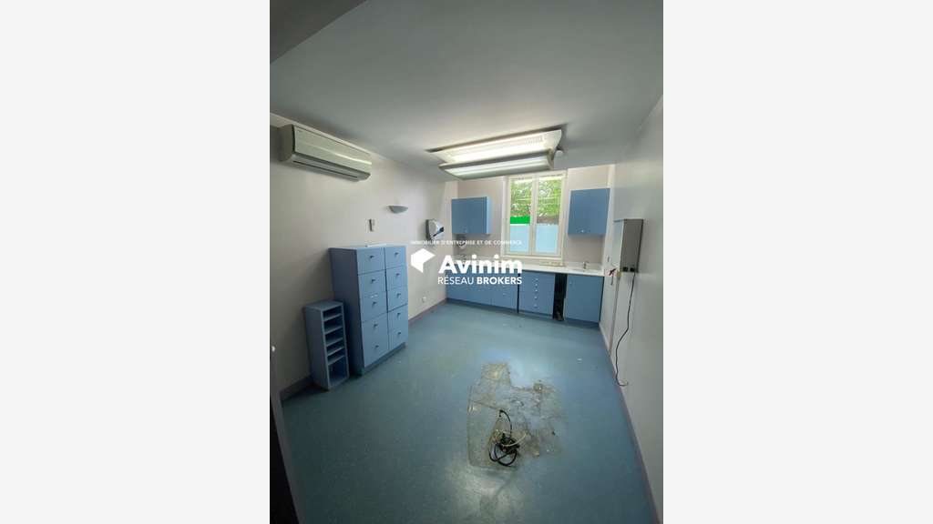 A louer bâtiment médical de 274m² au Pont-de-Claix