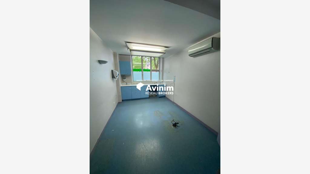 A louer bâtiment médical de 274m² au Pont-de-Claix