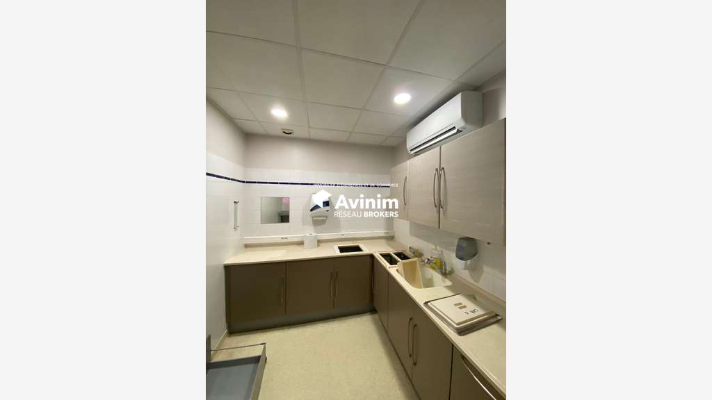 A louer bâtiment médical de 274m² au Pont-de-Claix