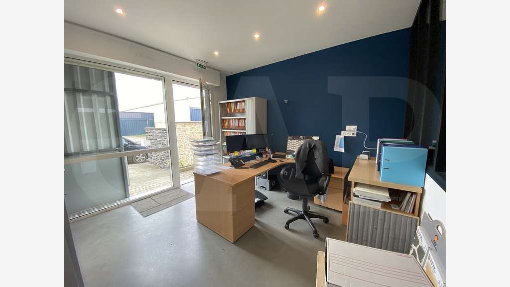 Location cellule d'activité 410m² Le Rheu