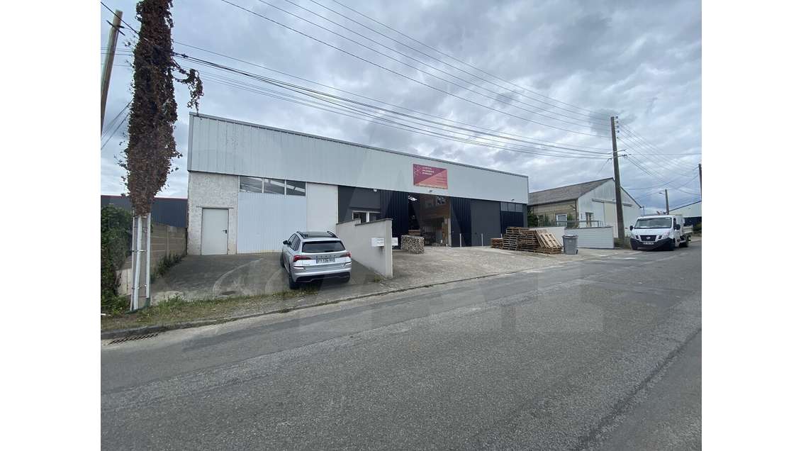 Location cellule d'activité 410m² Le Rheu