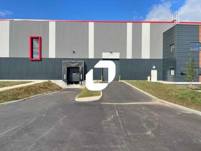 Location Locaux d'activités - Entrepôts au Thillay