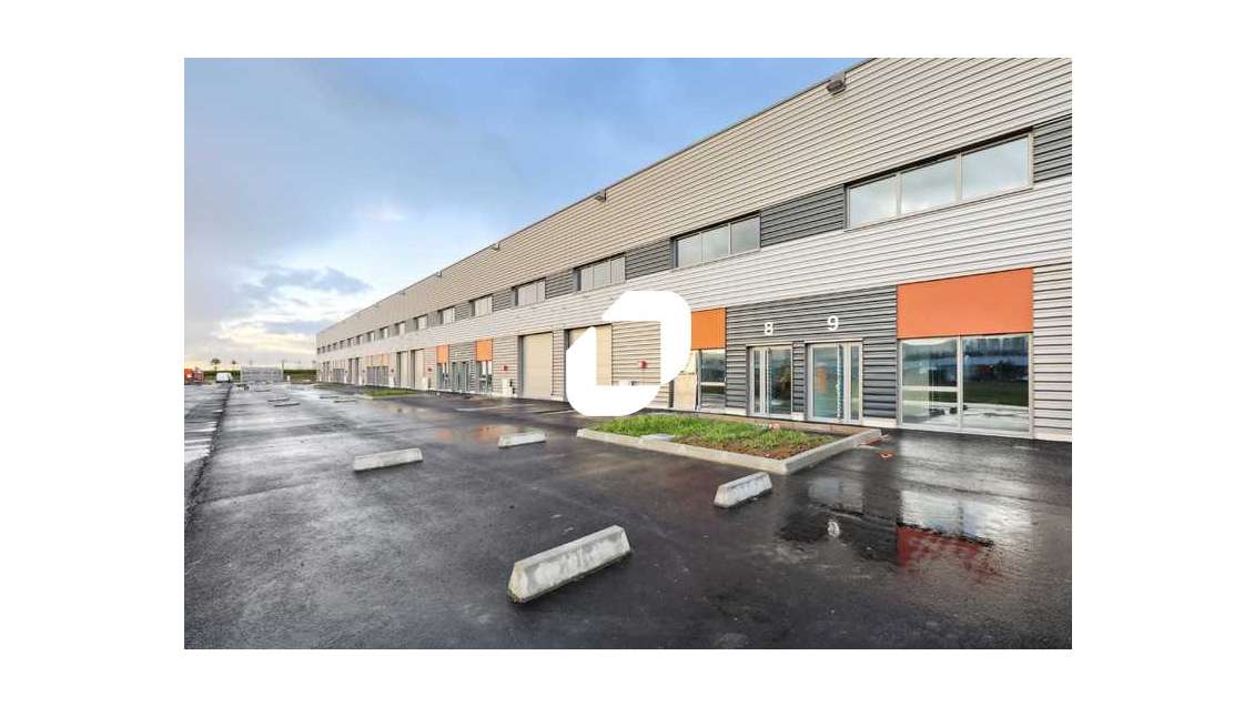 A louer Local d'activité 3864m² Le thillay