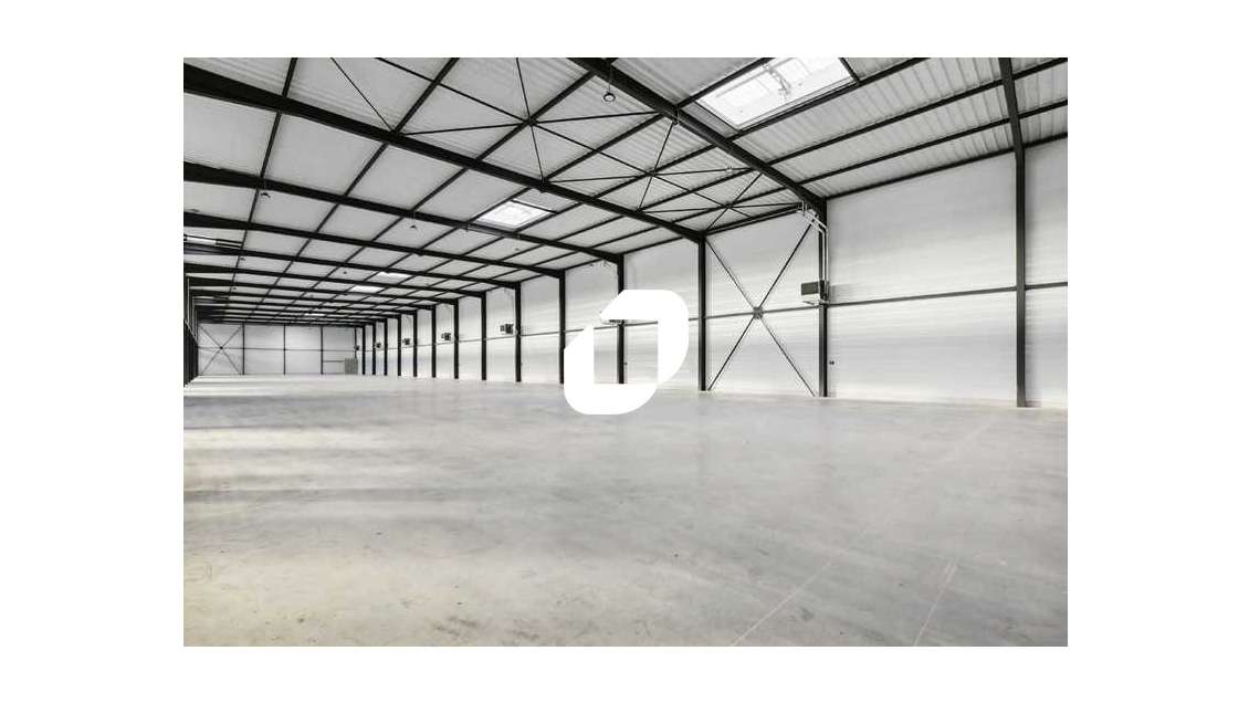 A louer Local d'activité 1572m² Le thillay
