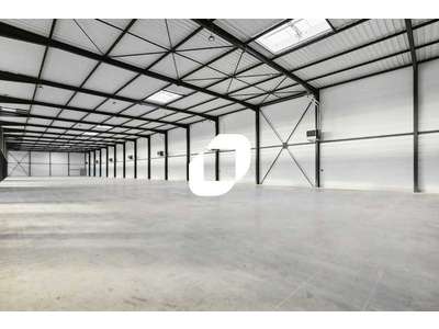 Location Locaux d'activités - Entrepôts au Thillay