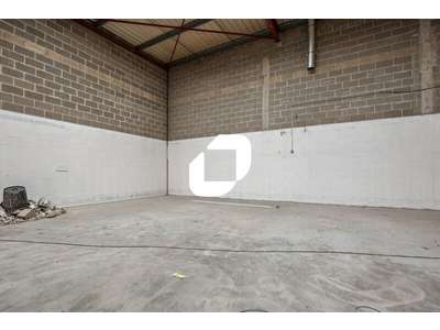 Location Locaux d'activités - Entrepôts au Thillay