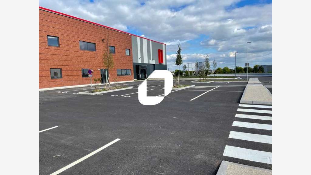 A louer Local d'activité 1307m² Le thillay