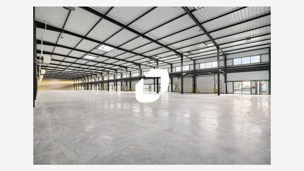 A louer Local d'activité 1572m² Le thillay