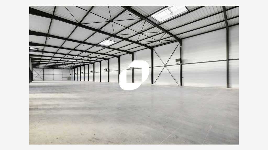 A louer Local d'activité 1572m² Le thillay