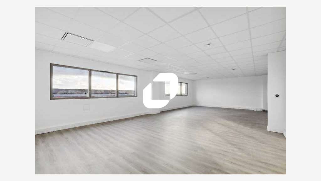 A louer Local d'activité 720m² Le thillay
