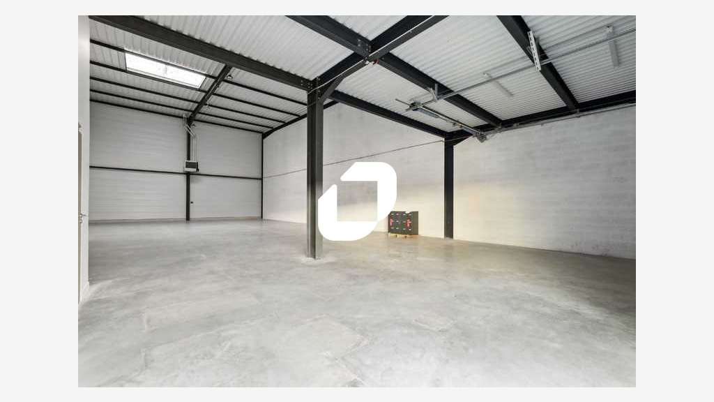 A louer Local d'activité 720m² Le thillay