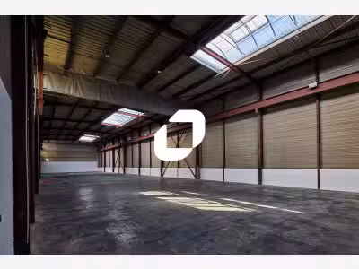 A louer Local d'activité 1296m² Le thillay