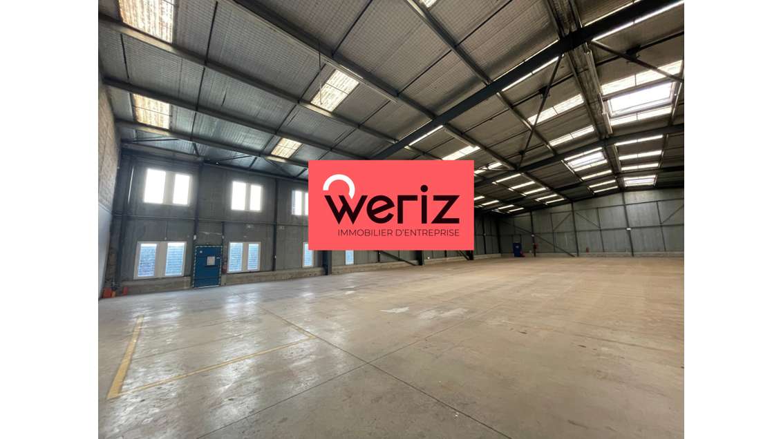 A louer entrepôt 4803m² près d' Aix-en-Provence
