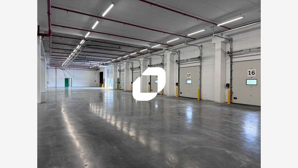A louer Local d'activité 22152m² Leers