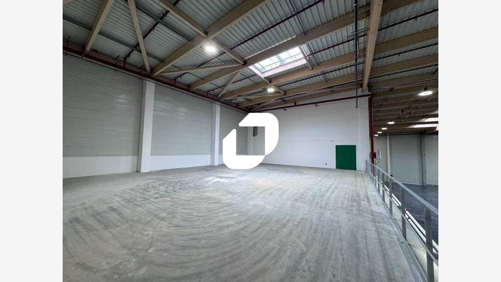 A louer Local d'activité 22152m² Leers