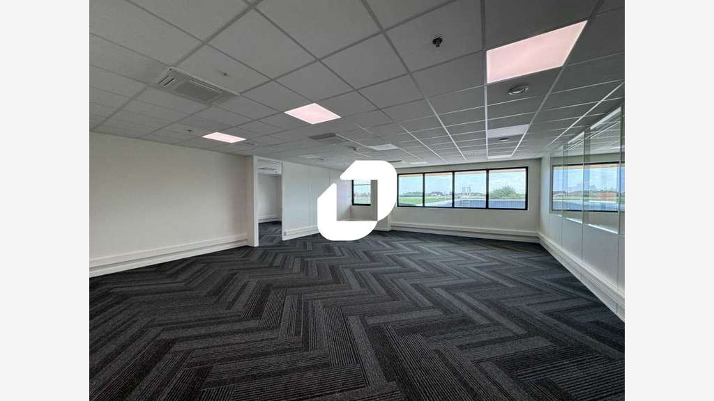 A louer Local d'activité 22152m² Leers
