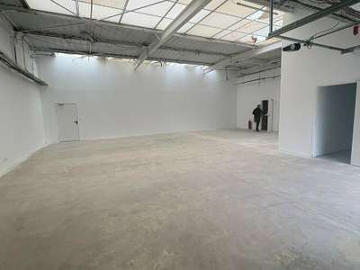 Location local d'activités 165m² Les Attaques ZAE