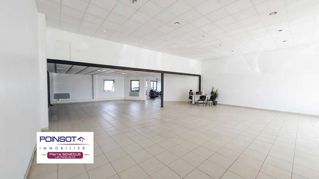 Loue local d'activité de 325m² à Juigné sur Loire