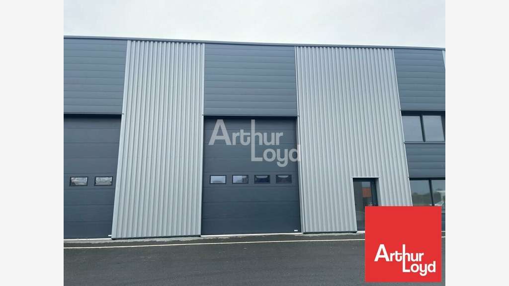 A louer cellule d'activité 321m² aux Herbiers