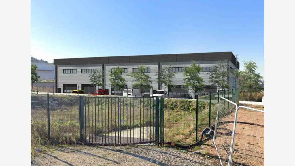 A louer entrepôt neuf 1760m² Les Pennes-Mirabeau