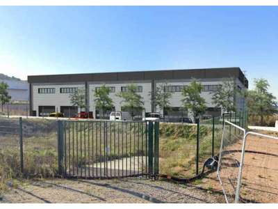 Location Locaux d'activités - Entrepôts aux Pennes-Mirabeau