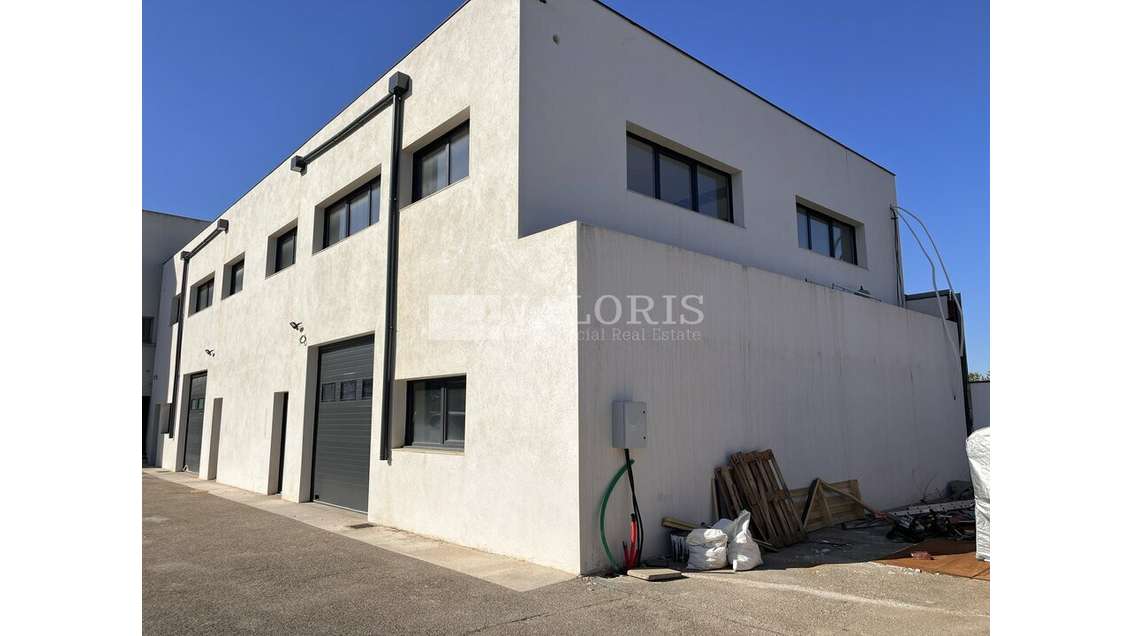 LES PENNES-MIRABEAU - LOCAL D'ACTIVITE - ATELIER