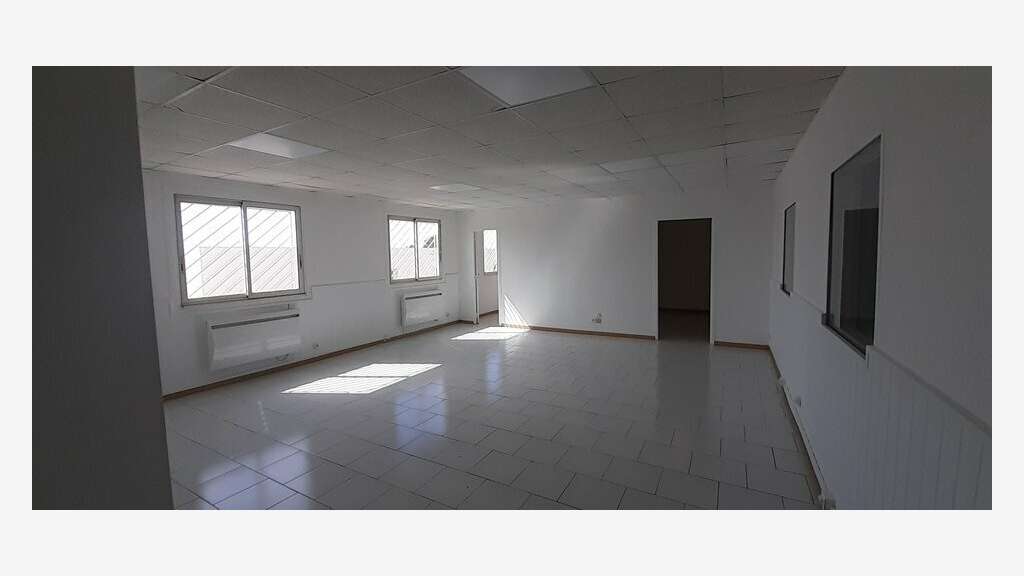 Local d'activité de 420 m² LES PENNES MIRABEAU