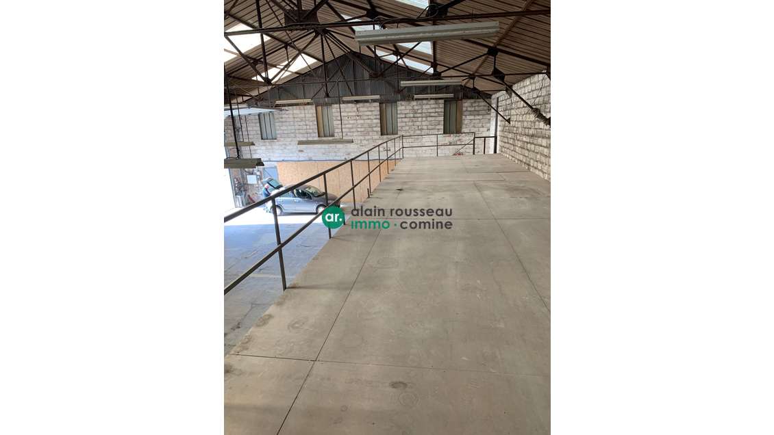 A louer local 300m² accès A87 Les Ponts-de-Cé