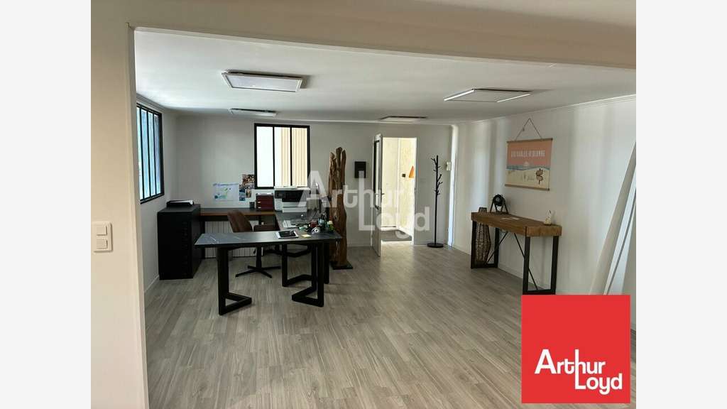 A louer local d'activité 340m² aux Sables d'Olonne