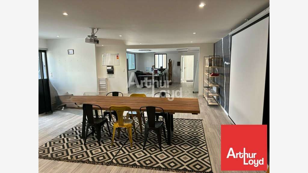 A louer local d'activité 340m² aux Sables d'Olonne