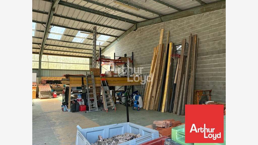 A louer local d'activité 340m² aux Sables d'Olonne
