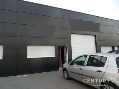 CHATEAU d'OLONNE 85180– Z.A Les Plesses - A LOUER