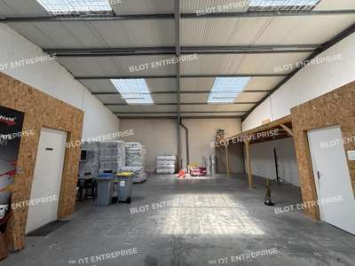 A louer locaux d'activités 182m² Les Sorinières
