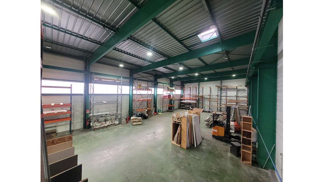 A louer local 518m² Les Sorinières ZA du Taillis