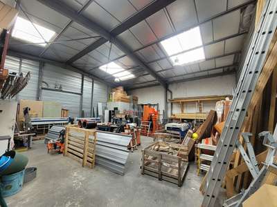 Location Locaux d'activités - Entrepôts aux Sorinières