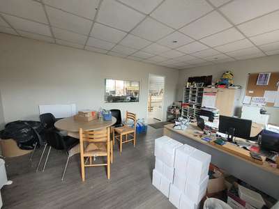 Location Locaux d'activités - Entrepôts aux Sorinières