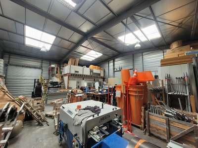 Location Locaux d'activités - Entrepôts aux Sorinières