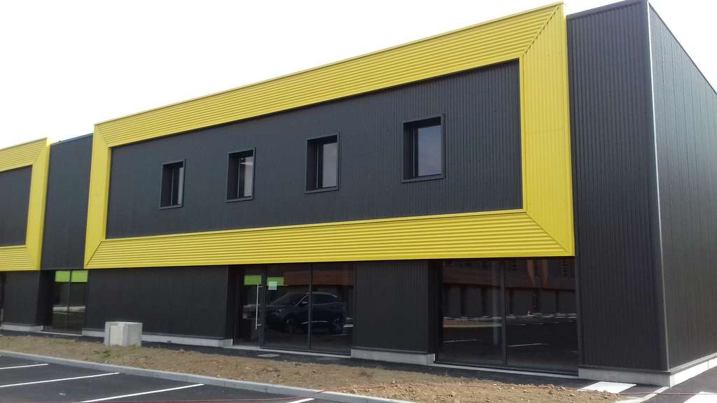 A louer local 400m² Les Sorinières ZA du Taillis