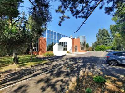 Location Locaux d'activités - Entrepôts aux Ulis