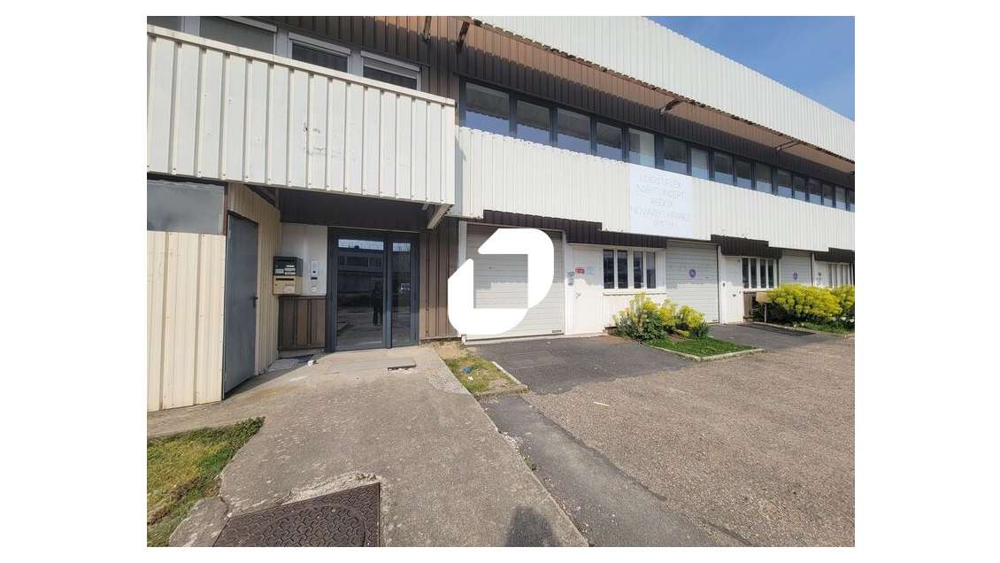 A louer Local d'activité 220m² Les ulis